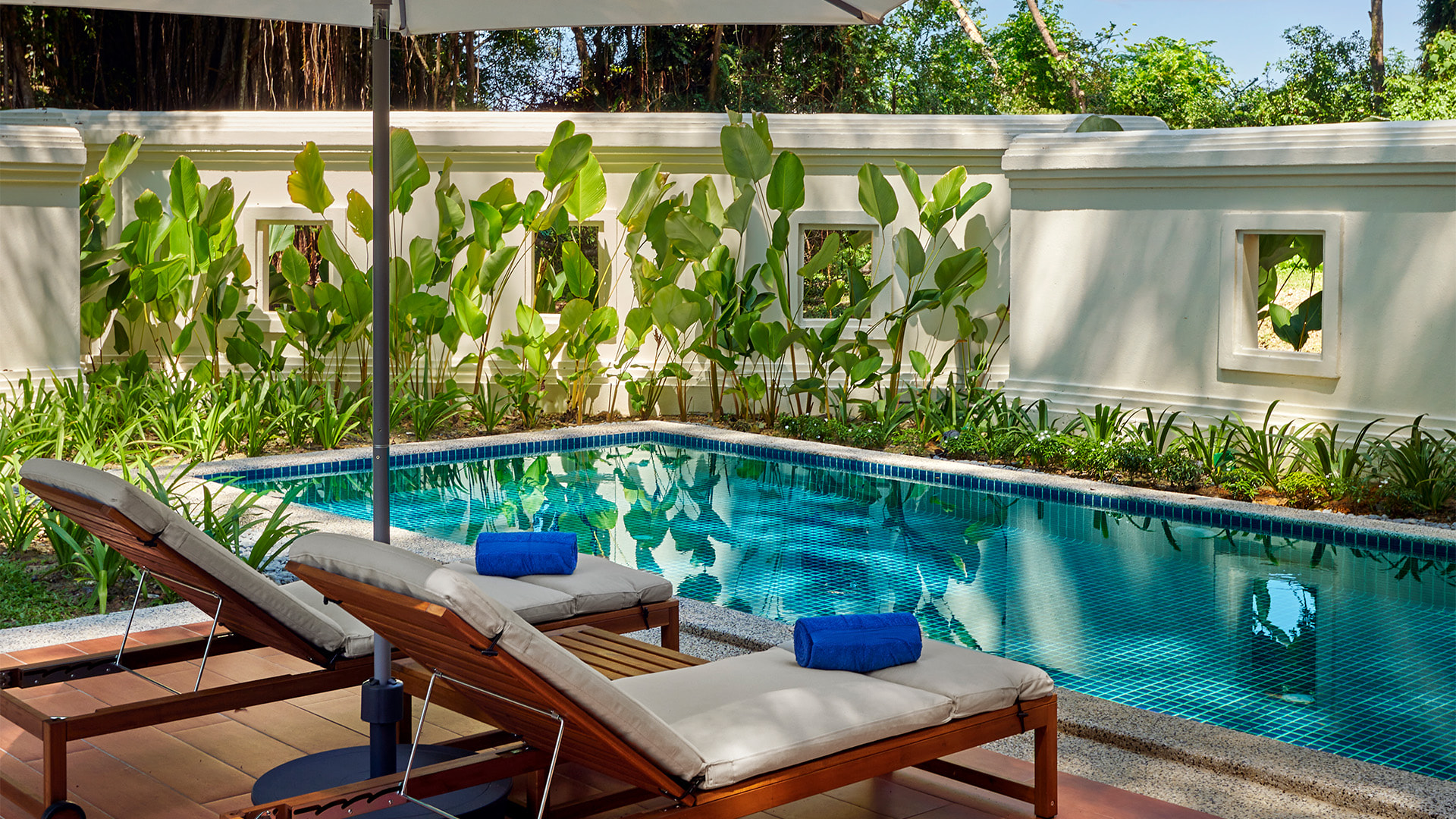 Gallery - HOT - Pool 04 v2